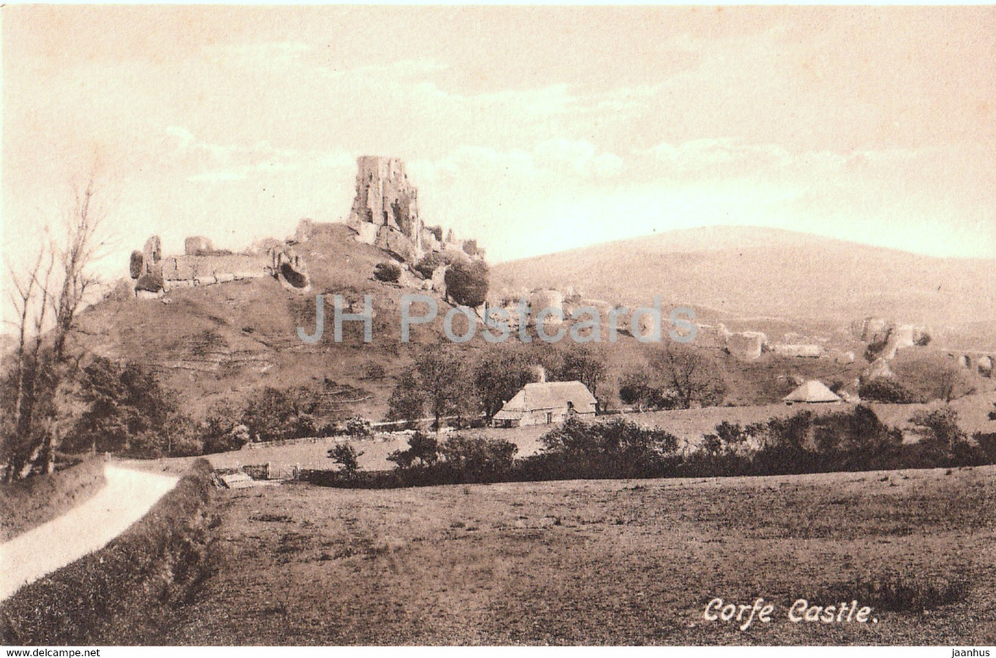 Corfe Castle - ruins - 15917 - old postcard - England - United Kingdom - unused - JH Postcards