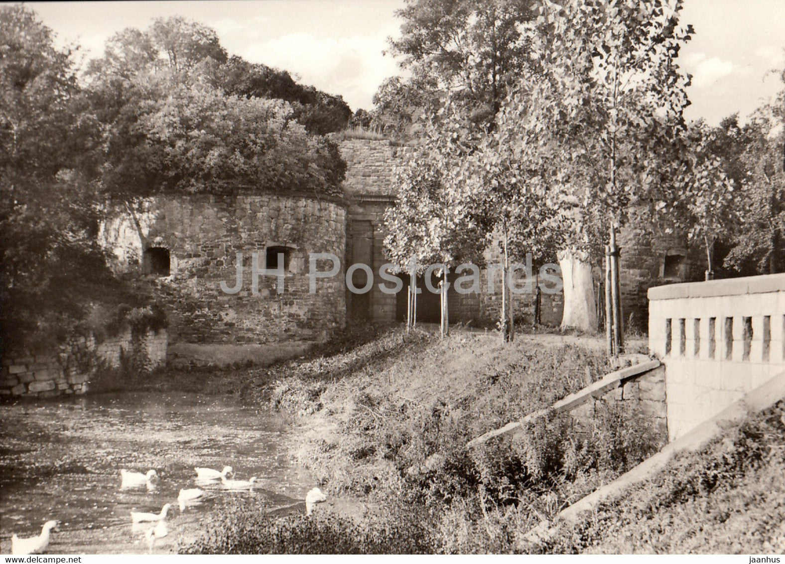 Heldrungen - Krummes Tor - castle - Historische Statten in Thuringen - DDR Germany - unused - JH Postcards