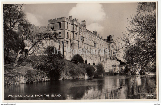 Warwick Castle from Island - 18694 - United Kingdom - England - used - JH Postcards