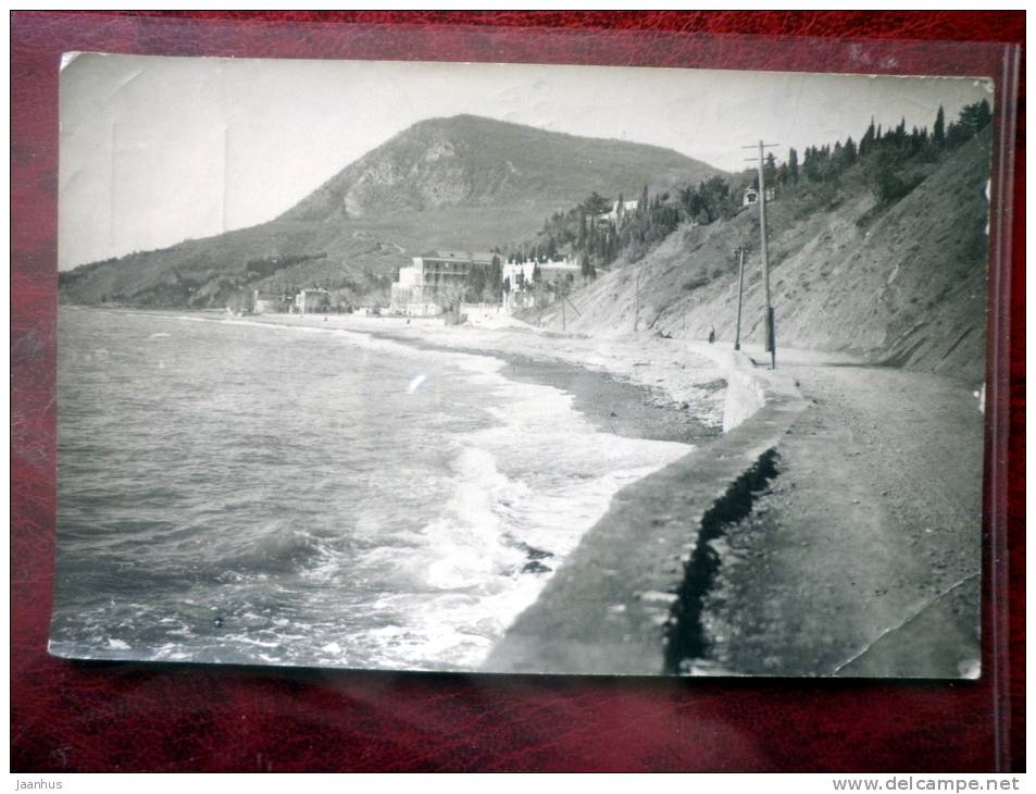 Krym, Crimea - Alushta - Sanatorium Rabochiy Ugolok - sent to Estonia 1950 - stamped - Ukraine - USSR - used - JH Postcards