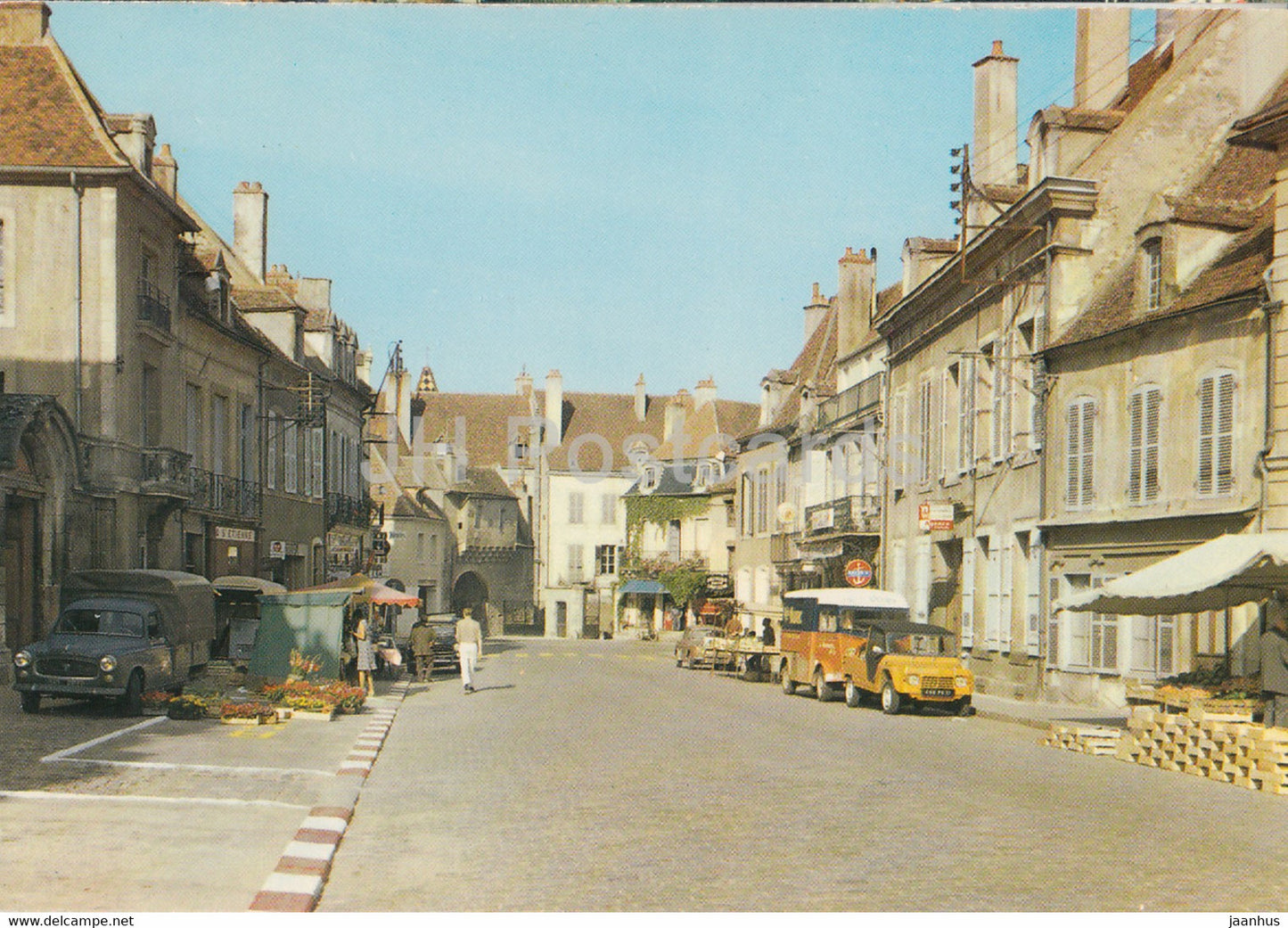 Semur en Auxois - Rue de la Liberte - car - 21 - France - unused - JH Postcards