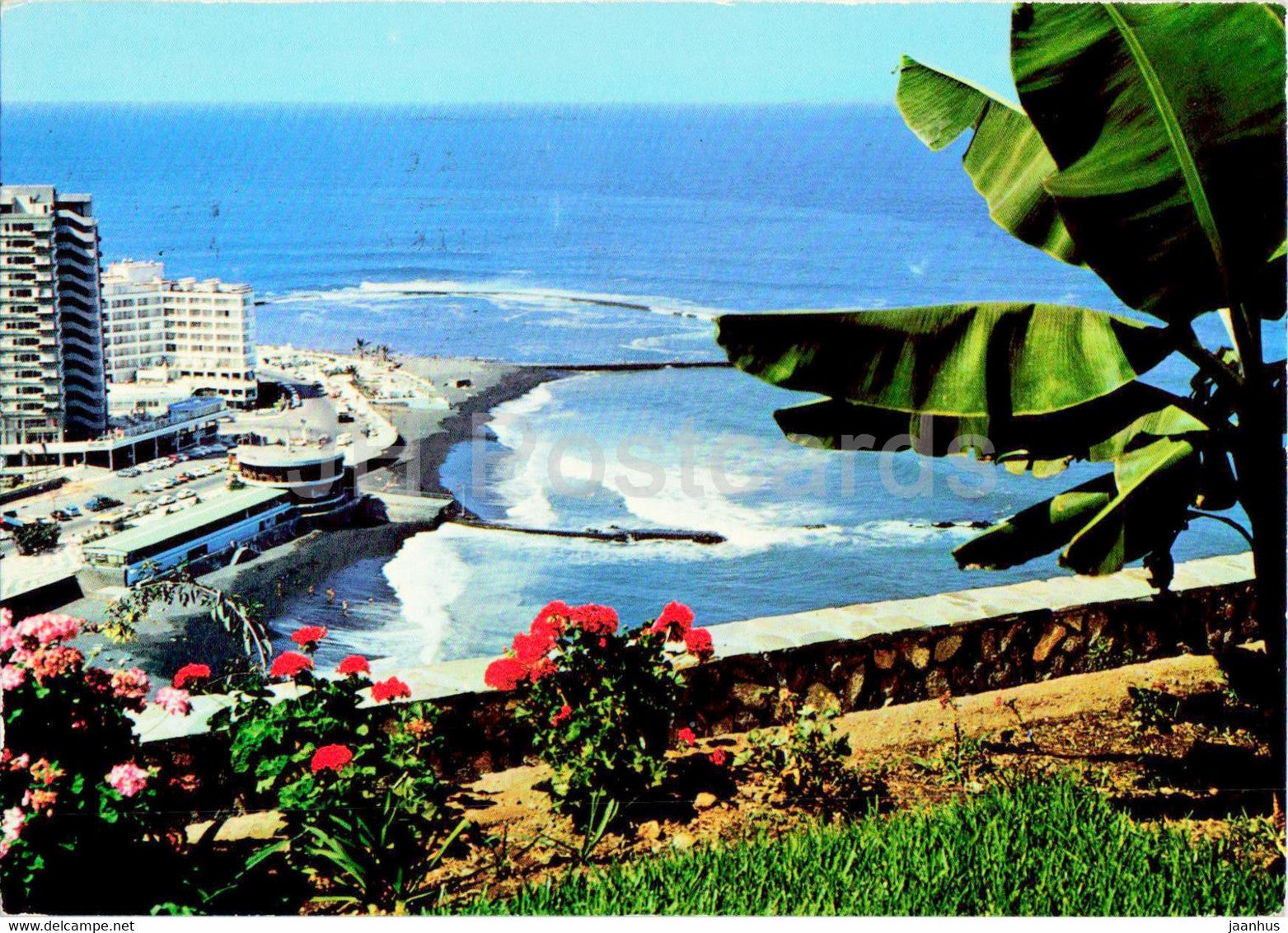 Puerto de la Cruz - vista a la playa y piscinas - View of the beach and swimming pools -Tenerife - 1970s - Spain - used - JH Postcards