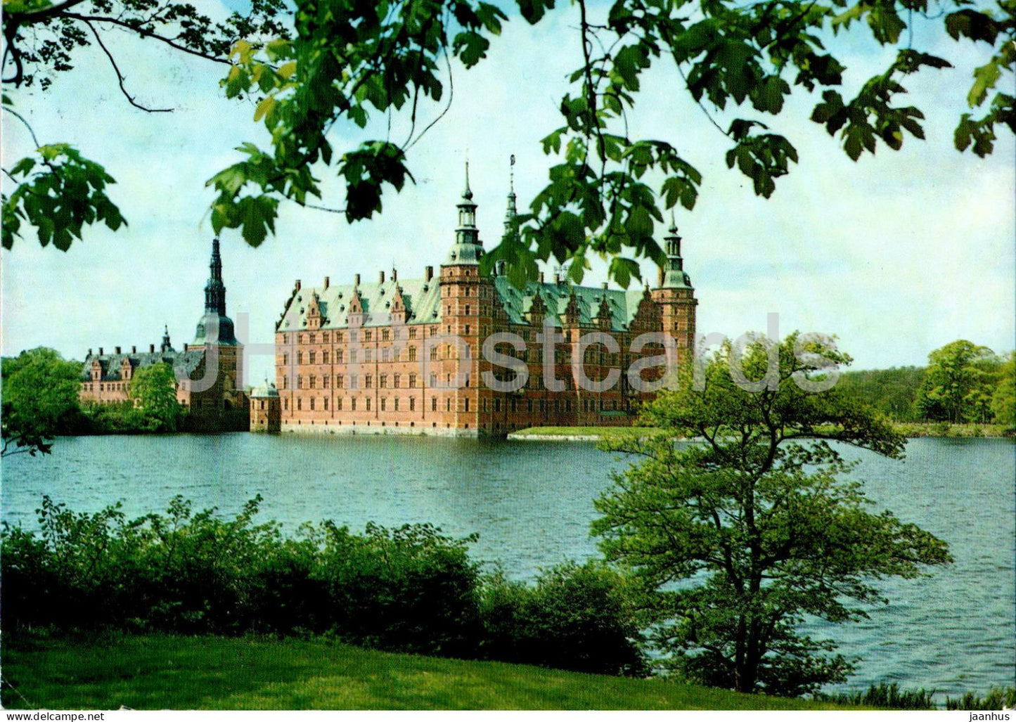 Frederiksborg - Fra Jaegerbakken - From the East - castle - 4132 - 1988 - Denmark - used - JH Postcards