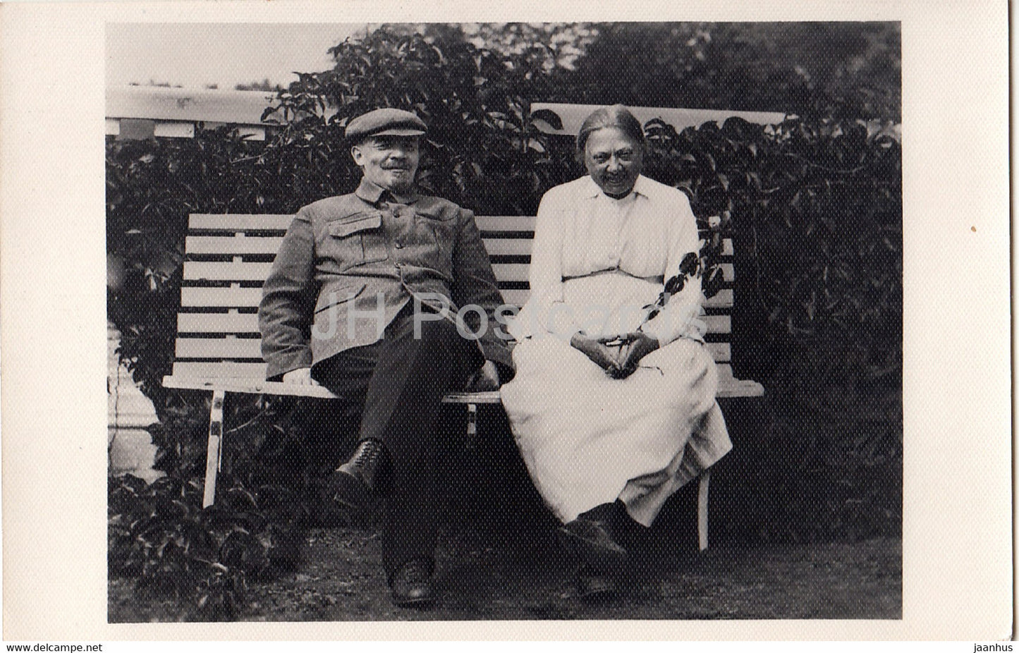 Vladimir Lenin - Lenin and Krupskaya at Gorki , 1922 - 1964 - Russia USSR - unused - JH Postcards