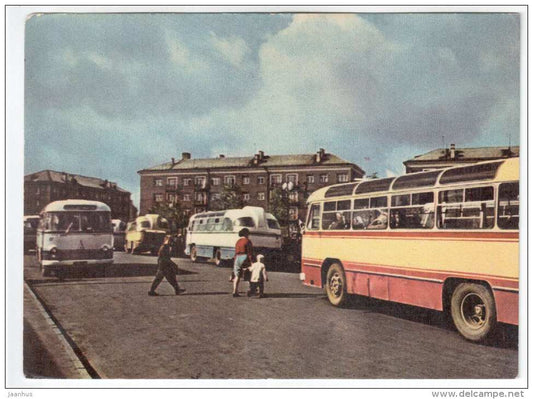 In the Streets of the Town - bus - Daugavpils - Latvia USSR - unused - JH Postcards