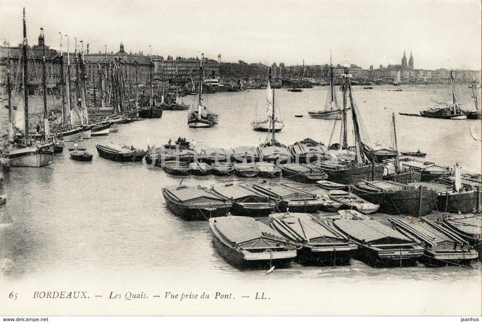 Bordeaux - Les Quais - Vue prise du Pont - 65 - boat - old postcard - France - unused - JH Postcards