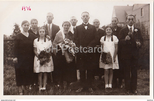 married couple - woman and man - group photo - old postcard - 1936 - Germany - unused - JH Postcards