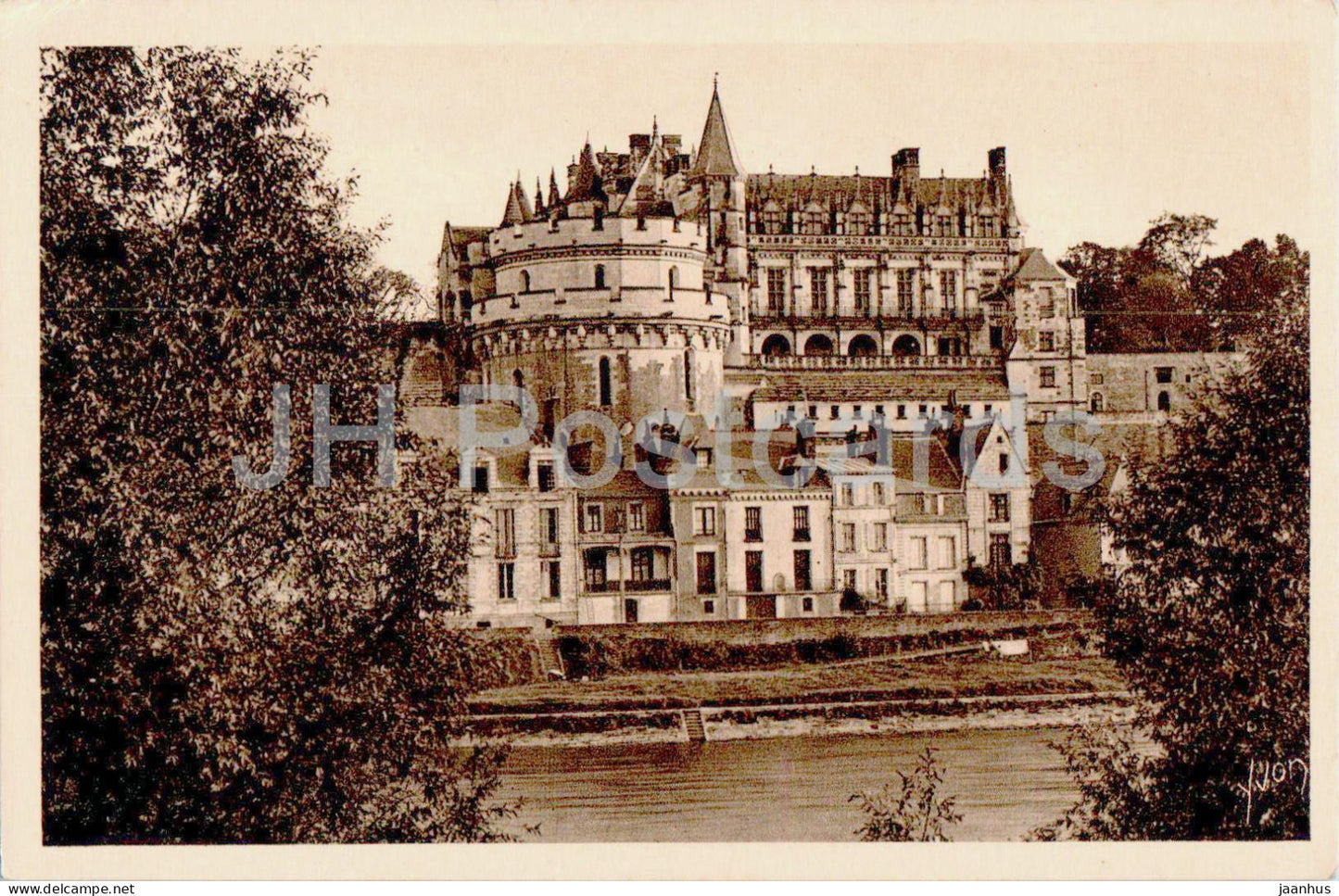 Chateaux de la Loire Amboise - Le Chateau vu des bords de la Loire - La Douce France - 24 old postcard - France - unused - JH Postcards