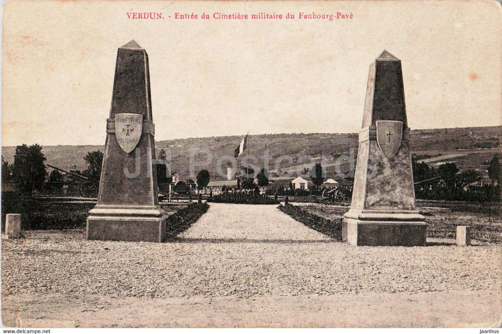 Verdun - Entree du Cimitiere militaire du Faubourg Pave - military monument - old postcard - France - unused - JH Postcards