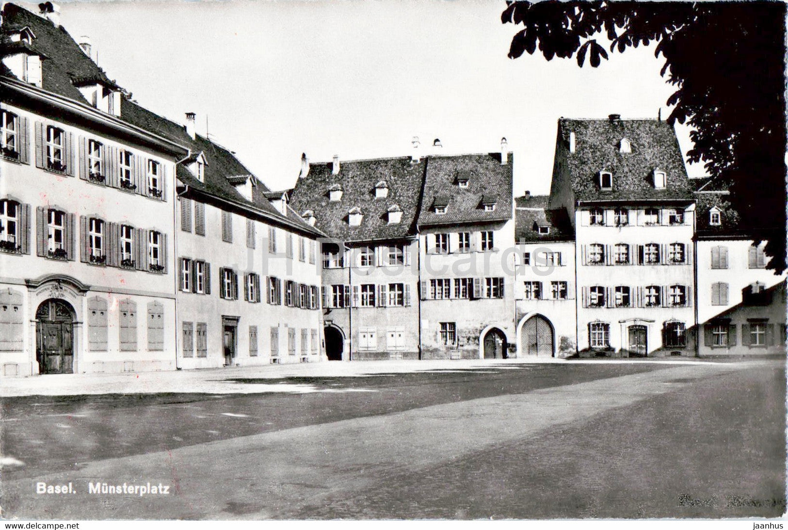 Bale - Place de la Cathedrale - Basel Munsterplatz - 7745 - old postcard - Switzerland - unused - JH Postcards