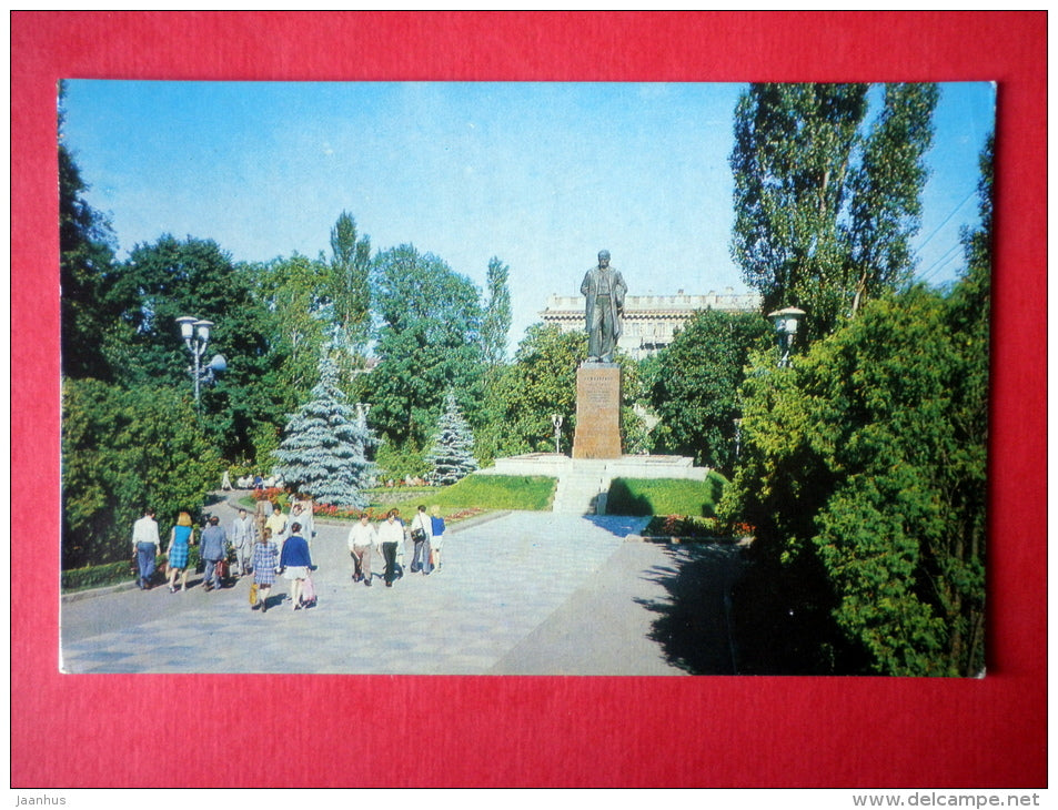 monument to Shevchenko - Kyiv - Kiev - 1976 - USSR Ukraine - unused - JH Postcards