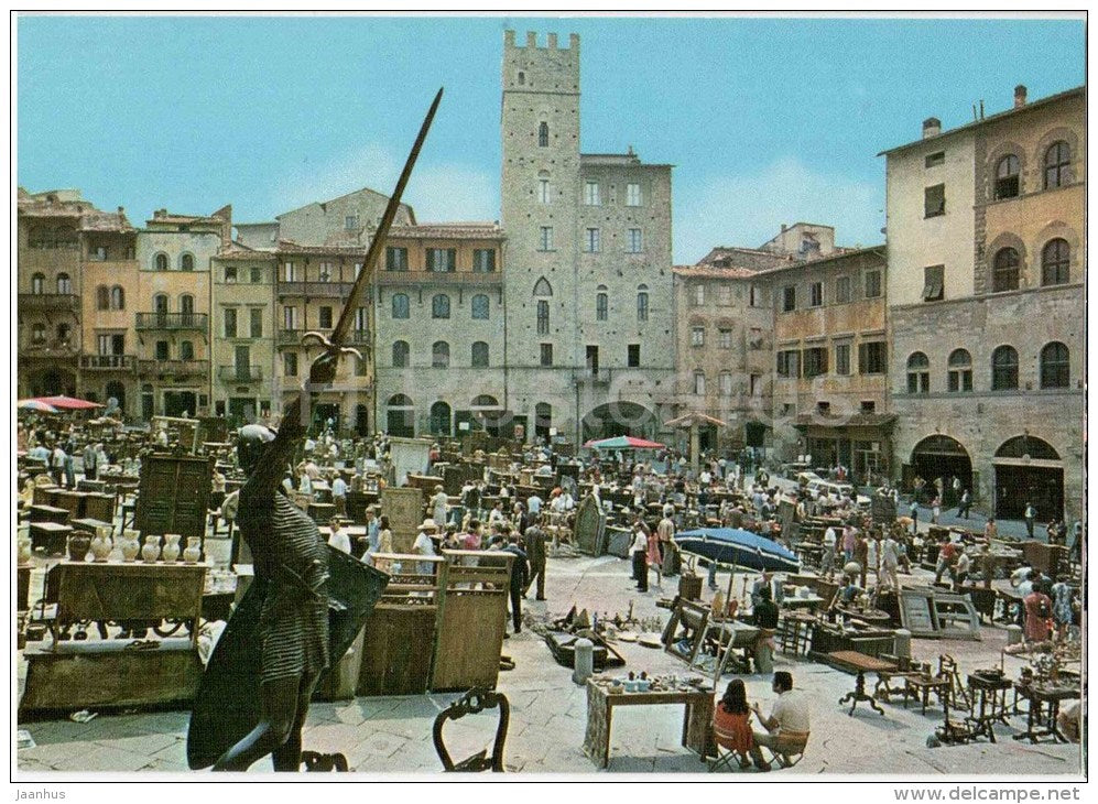 Piazza Vasari Fiera Antiquaria square fair Arezzo