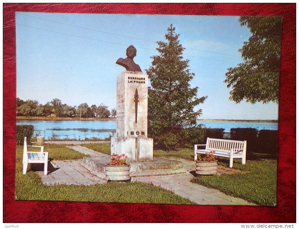 Monument to revolutionary B. Laipmann - Haapsalu - 1988- Estonia - USSR - unused - JH Postcards