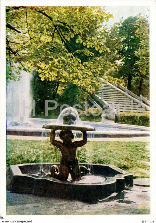 Petrodvorets - Triton with the Cup Fountain - 1962 - Russia USSR - unused - JH Postcards