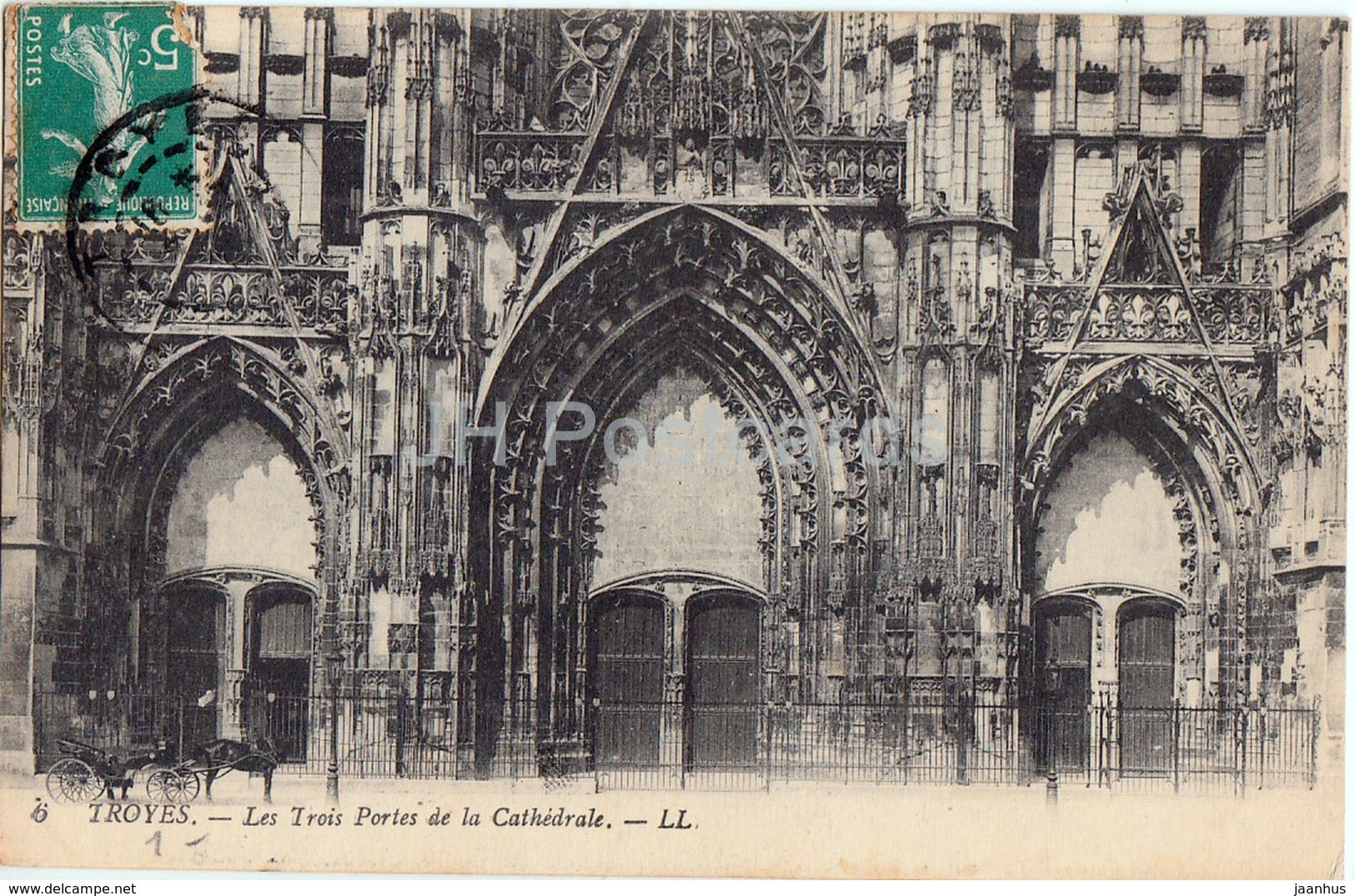 Troyes - Les Trois Portes de la Cathedrale - cathedral - 6 - old postcard - France - used - JH Postcards