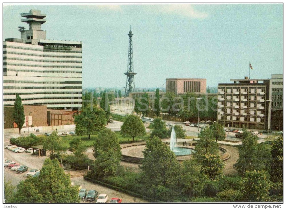 Theodor-Heuss-Platz mit Funkturm - Berlin - fountain - C 2460 - Germany - 1976 gelaufen - JH Postcards