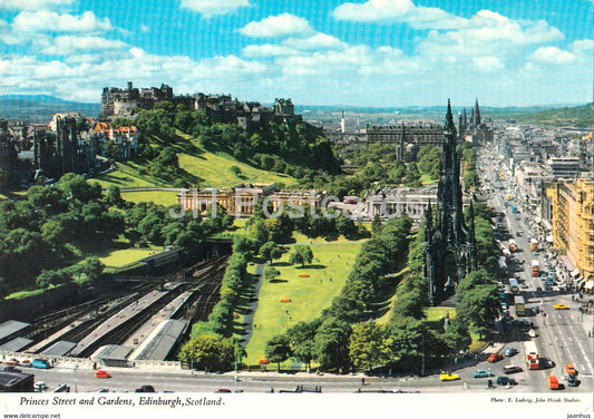 Princess street and Gardens - Edinburgh - 1977 - Scotland - United Kingdom - used - JH Postcards